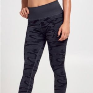 Never been worn SoulCycle leggings